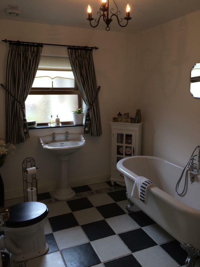 Leitrim Hill Bed And Breakfast Kilkeel Eksteriør billede